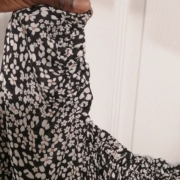 Dynamite Printed Mini Dress - Picture 8 of 9